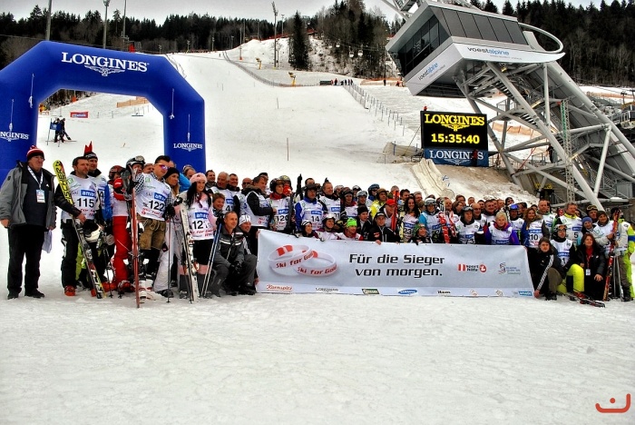 Antonia aus Tirol Ski 005